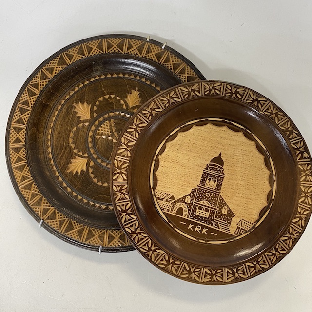 SOUVENIR, Wall Plate - Wood Carved